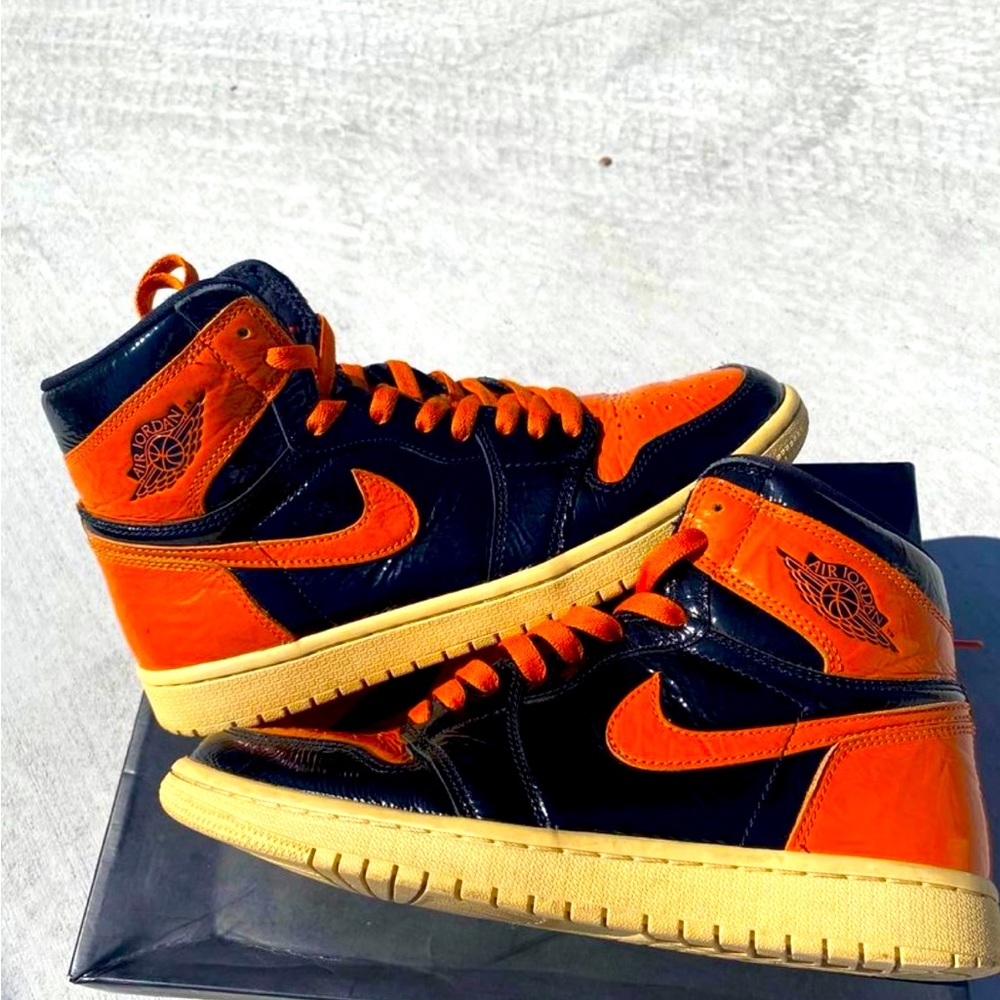 Jordan 1 highs size 10.5